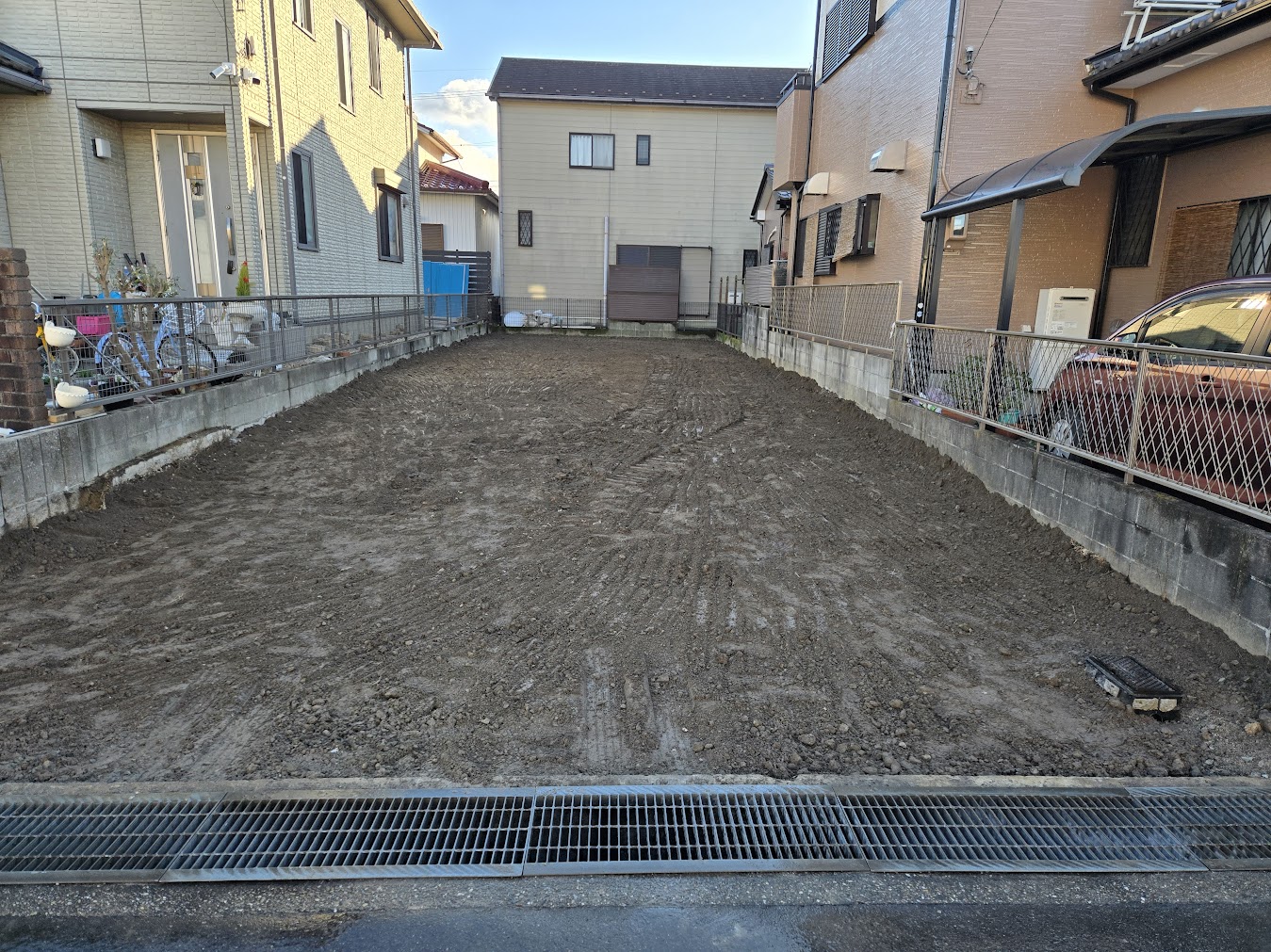 あなたが現在見ているのは 名古屋市北区外構解体工事