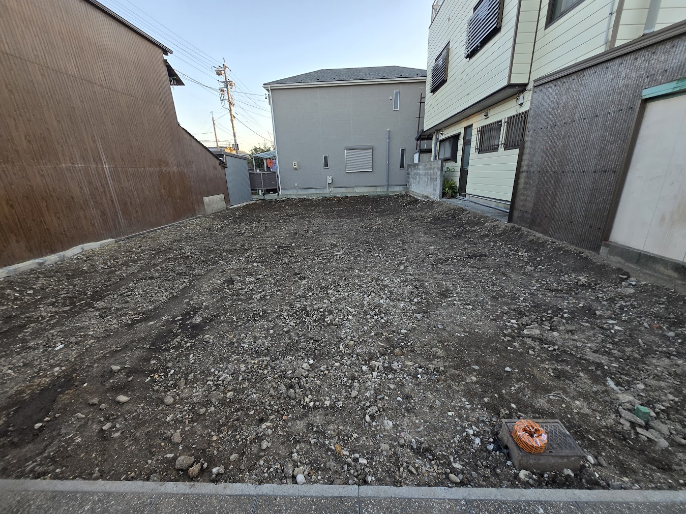 あなたが現在見ているのは 犬山市軽量鉄骨造二階建解体工事