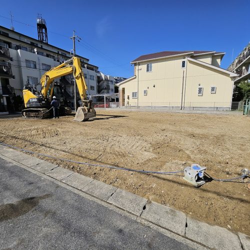 長久手市RC造３階建解体工事